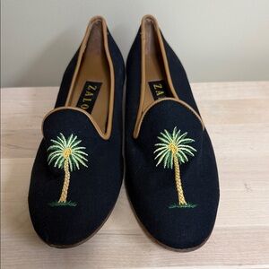 Zalo Black Loafers with‎ Palm Embroidery
